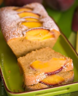PLUMCAKE ALLE PESCHE