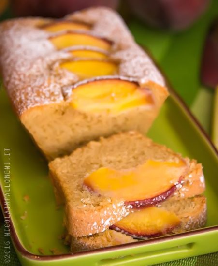 PLUMCAKE ALLE PESCHE